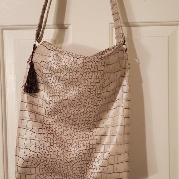 DIVOGA LIGHT PINK/PEARL SNAKESKIN TOTE - Picture 3 of 7
